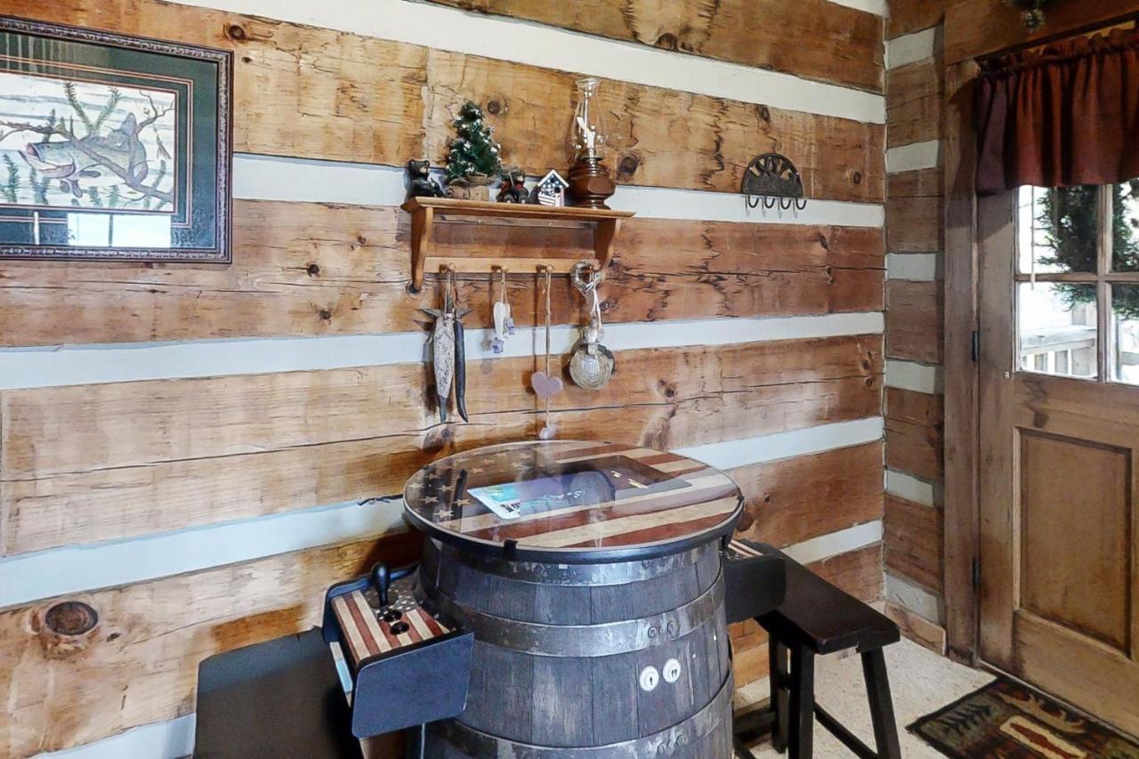 Misty View Cabin Hatchertown Екстериор снимка